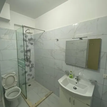 Hotel Andrea Saranda Extérieur photo
