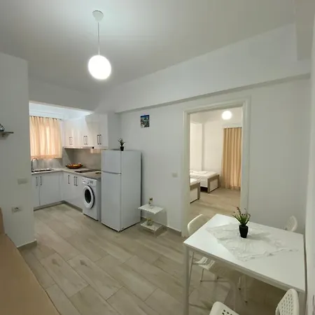 Hotel Andrea Saranda Extérieur photo