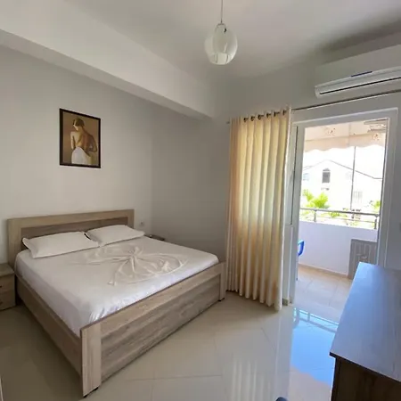 Hotel Andrea Saranda Extérieur photo