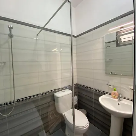 Hotel Andrea Saranda Extérieur photo