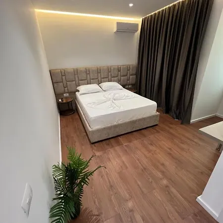 Hotel Andrea Saranda Extérieur photo