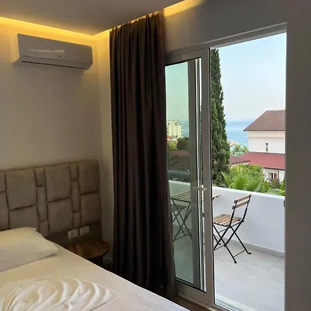 Hotel Andrea Saranda Extérieur photo