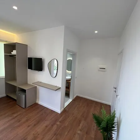 Hotel Andrea Saranda Extérieur photo